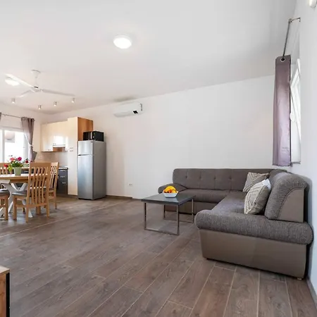 Apartament My Dalmatia - Blagdan Three With Private Parking Zadar