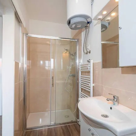 My Dalmatia - Blagdan Three With Private Parking Apartament *