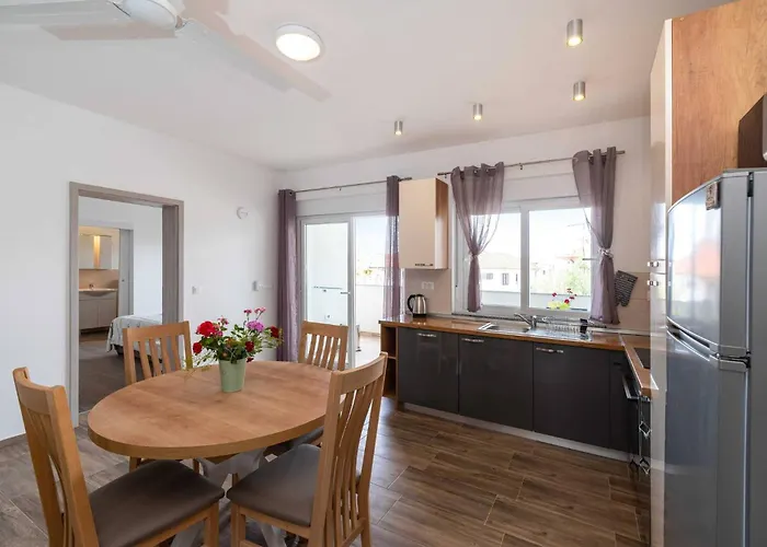 Appartement My Dalmatia - Blagdan Three With Private Parking